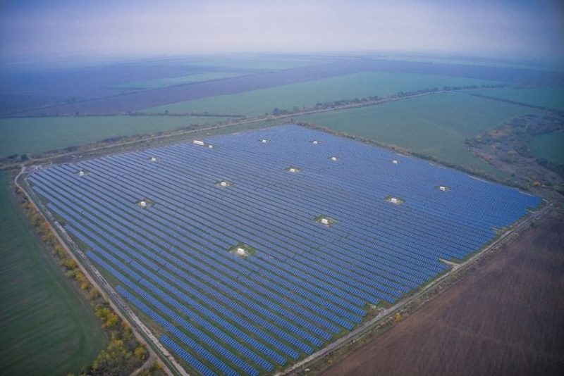 sistema-de-aterramento-de-uma-usina-solar-fotovoltaica